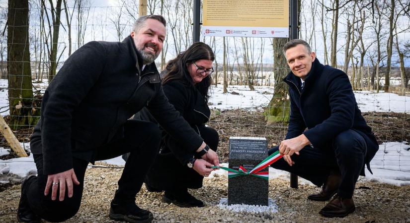 Parcella követ avattak a Sopronkőhidai rabtemetőnél - Képgaléria