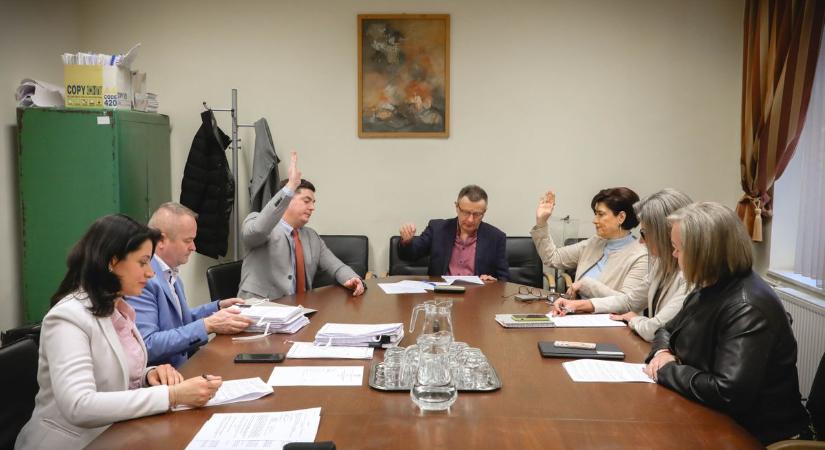 Jelölt lett hivatalosan is Csöbör Katalin és Juhász Roland