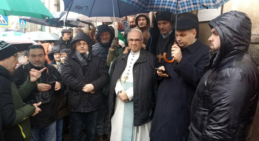 Elnapolták Fejes Rudolf Anzelm nagyváradi premontrei apát kilakoltatását