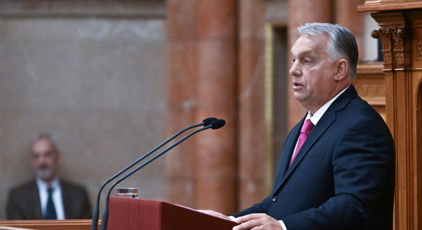 Orbán a parlamentben: Aki azt állítja, hogy az orosz energia nélkül is megélünk, vagy szamár, vagy hazudik