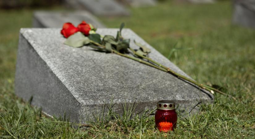 Ennyibe kerül ma az urnás temetés, sokkal olcsóbb, mint a koporsós