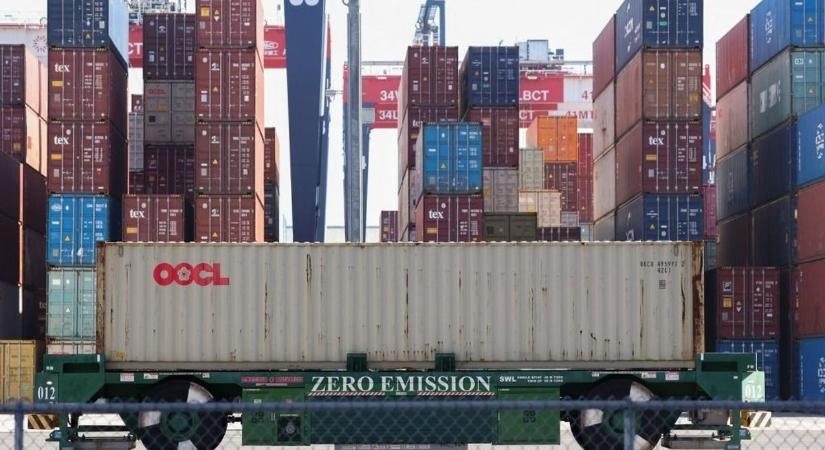 Kiderült, mikortól nem kell fizetni a jogszerűtlennek ítélt amerikai vámokat