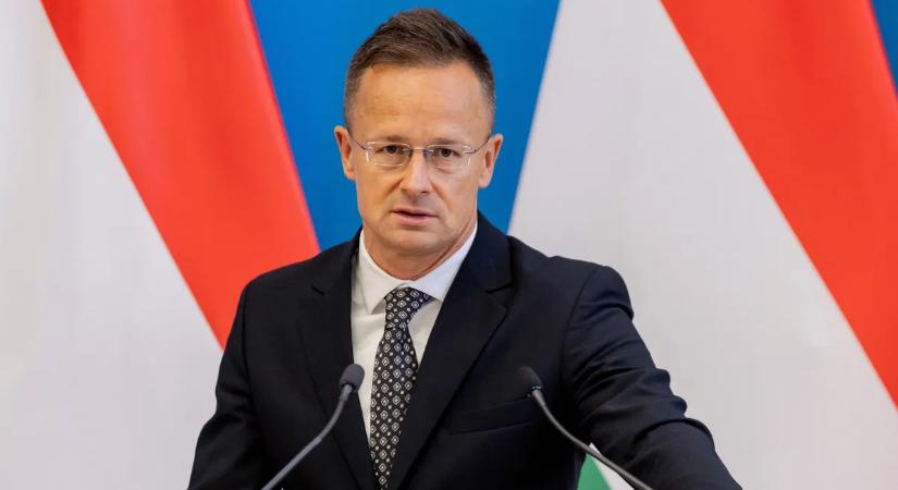 Szijjártó Péter. magyar és szlovák katonákat küldenének Ukrajnába