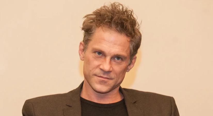 Ennél idiótább ötlet nem juthatott volna eszébe az alkoholista Hujber Ferinek