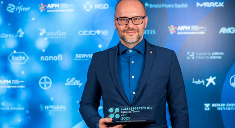 Pszichiáterek sokasága áll ki Ézsi Robin menesztésének szükségessége mellett