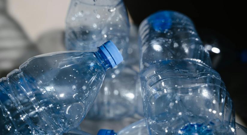 Meddig használhatók újra a műanyag palackok? Mikrobiológus válaszol