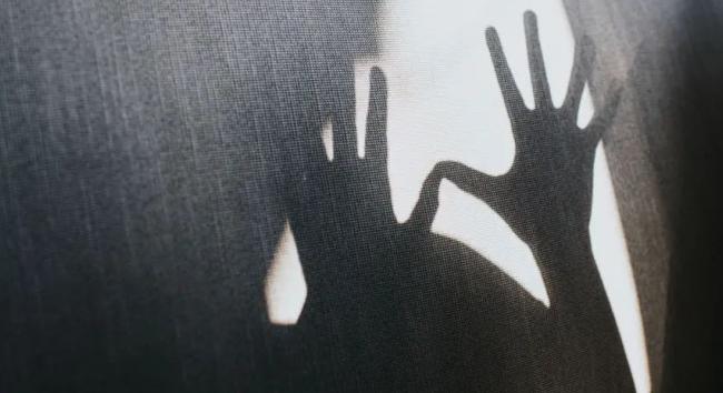 Ausztráliában letartóztatták a pedofilt, akit 459 gyermek ellen követett el erőszakot