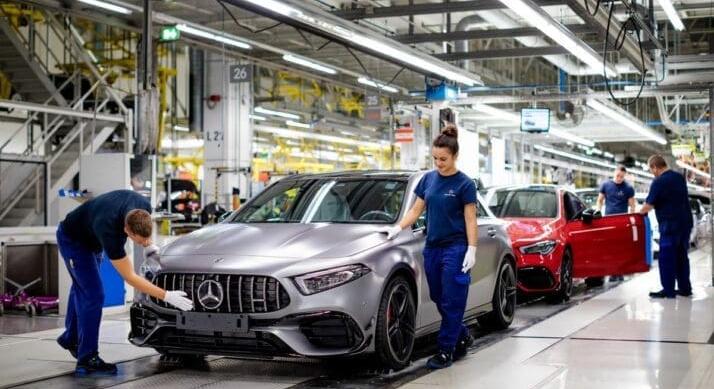 Újabb jutalom a Mercedesnél – Bruttó félmillió forint jár a kecskeméti dolgozóknak