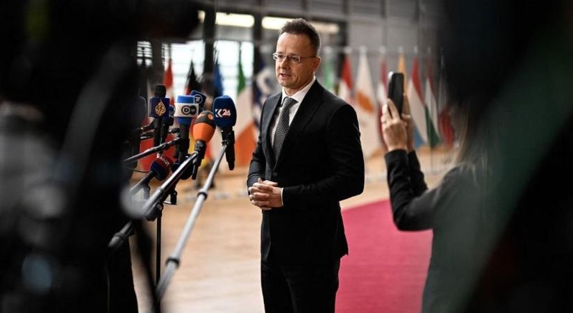 Ezt mindenkinek látnia kell: Brüsszelben tátva maradtak a szájak, úgy oktatta Szijjártó Péter az újságírót (VIDEÓ)