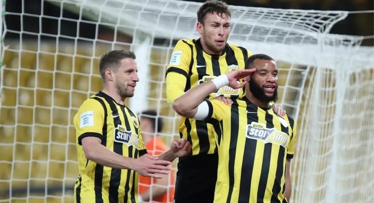 Tovább menetelnek Varga Barnabásék, az AEK Athén visszavette a vezetést a görög ligában