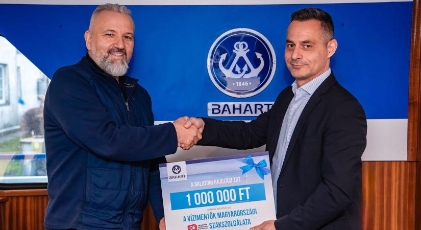 Egymillió a tombolán: vízmentők kapták a hajósok nagylelkű felajánlását