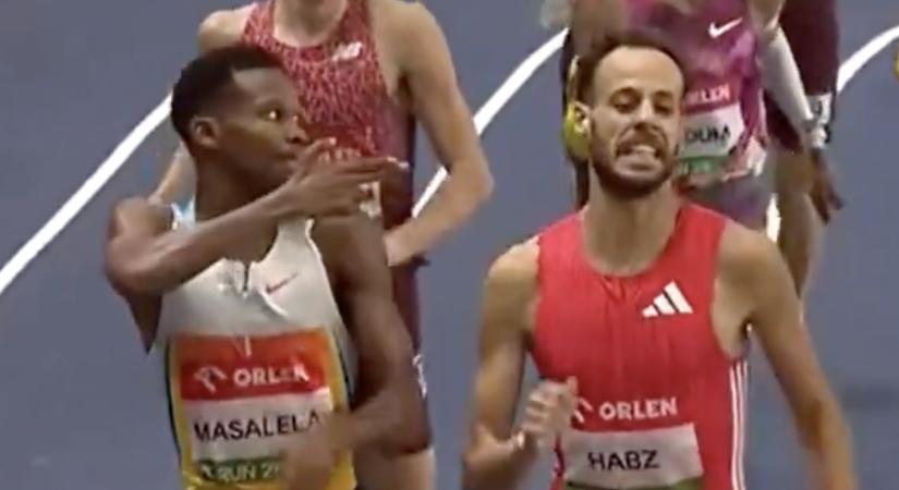 Kizárták a versenyről a futót, aki a második helyezett fejlövését imitálta célbaérkezésnél
