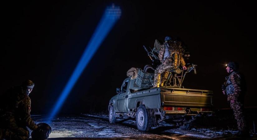 Oroszország ballisztikus rakétával és 126 drónnal támadta Ukrajnát: 11 becsapódást rögzítettek