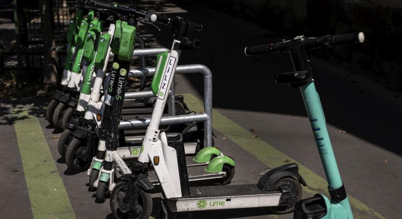 Firenzében betiltják a bérelhető elektromos rollereket