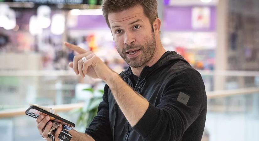 Kiakadt a rokkanthelyre parkoló Sebestyén Balázs