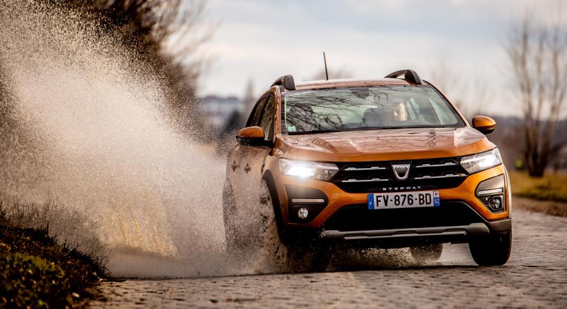 Ennyi pénzért ajándék egy új autó - Dacia Sandero Stepway 1.0 LPG teszt