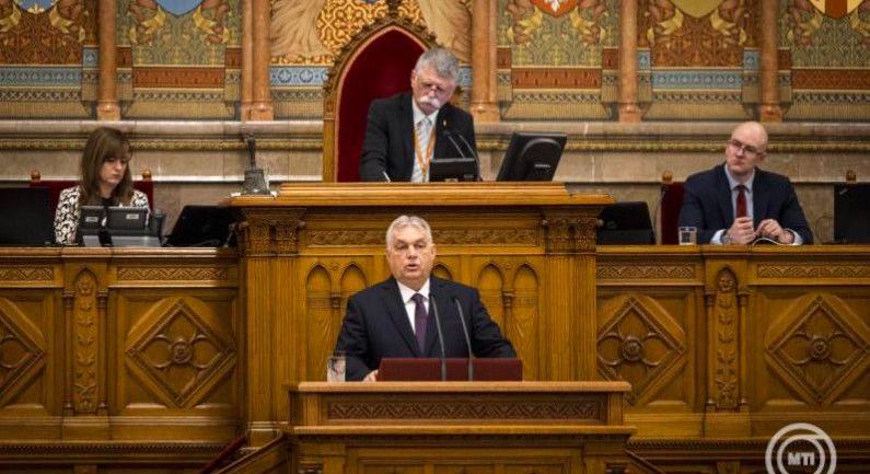 Országgyűlés: Orbán Viktor kontra ellenzék