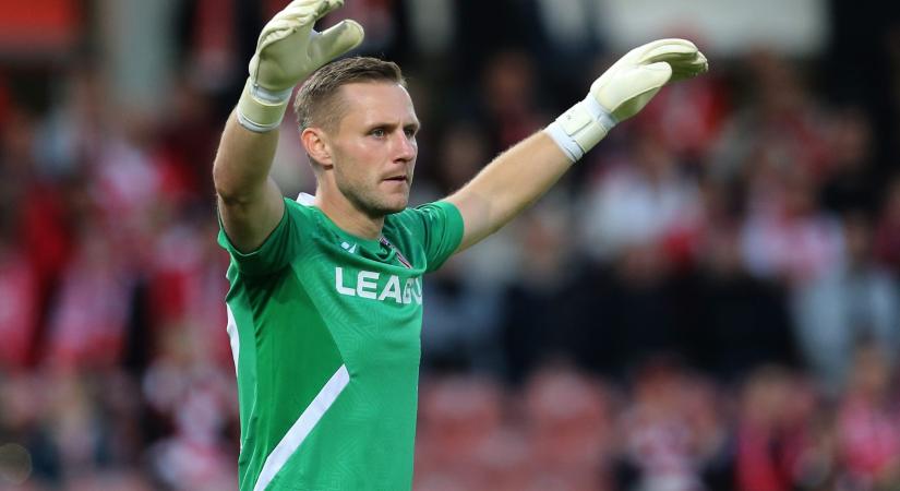 "Úgyis kihagyja" - a kapus kulacsára írt "troll" üzenet lett a német bajnoki slágere