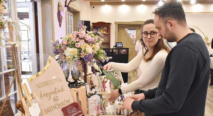 Álomesküvők hétvégéje a Levendulásmajorban: a legújabb trendekkel hódított a Jászsági Esküvő Kiállítás