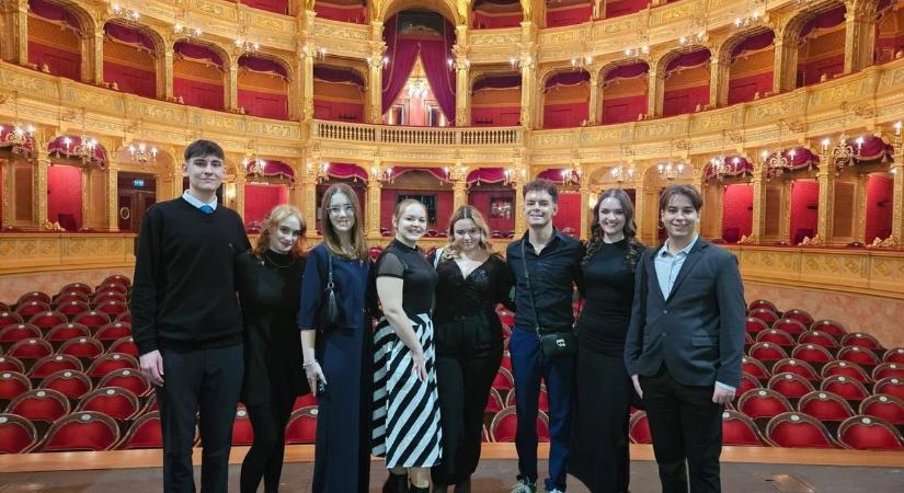 Elfogynak az énekhangok - Új tehetségeket keresnek a térségben