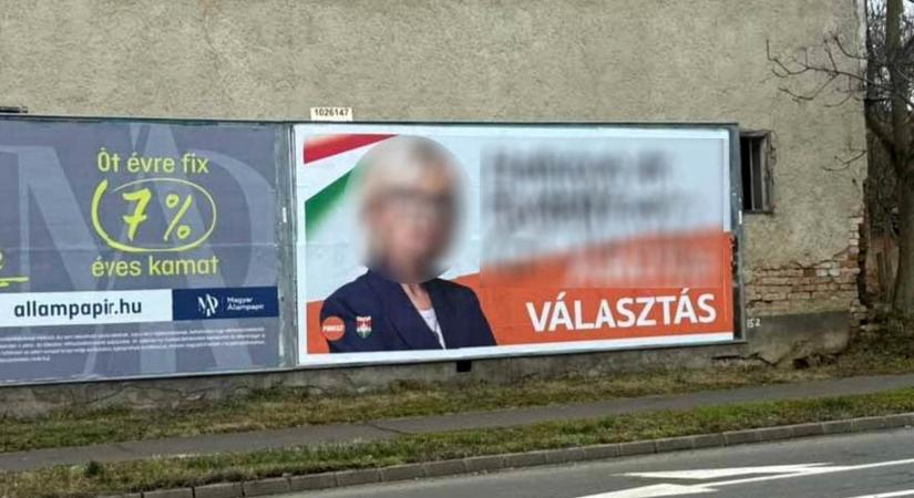 Megrongálták a Fidesz országgyűlési képviselőjelöltjének plakátját Nyíregyházán