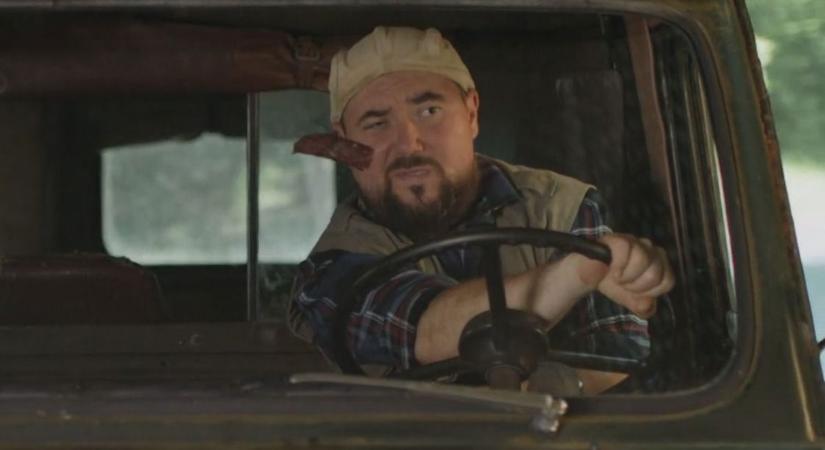 Sarkadi Kiss János autószerelőt keres – a hozzászólók már tudják, kit kell hívni