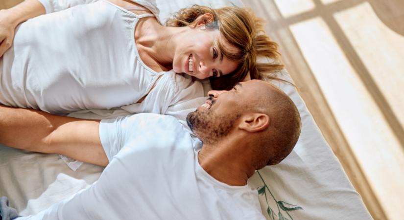 Heti szerelmi horoszkóp, február 23-március 1.: A Bikára mély érzelmek várnak, az Oroszlán a figyelem középpontjába kerül