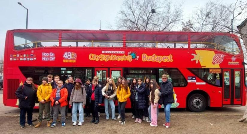 A sárosdi gyerekek rendkívüli élményekkel gazdagodtak