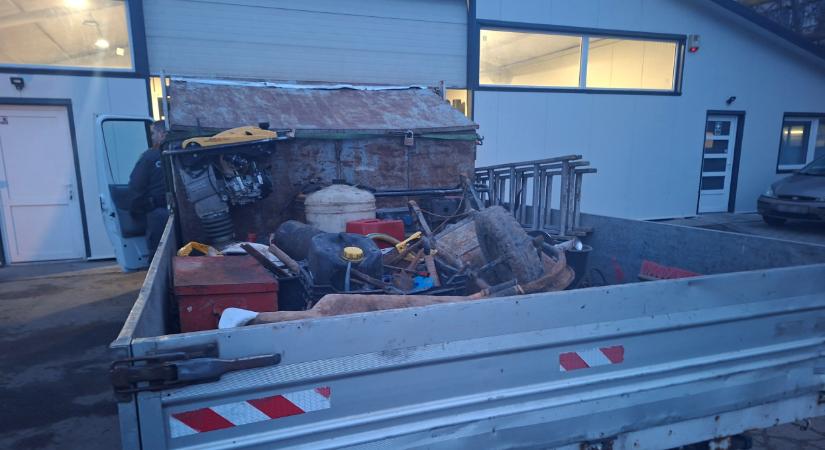 Elképesztő sztorikkal állt elő a lebukott kamionos: ezt hogy bírták ki a NAV-ellenőrök röhögés nélkül?!