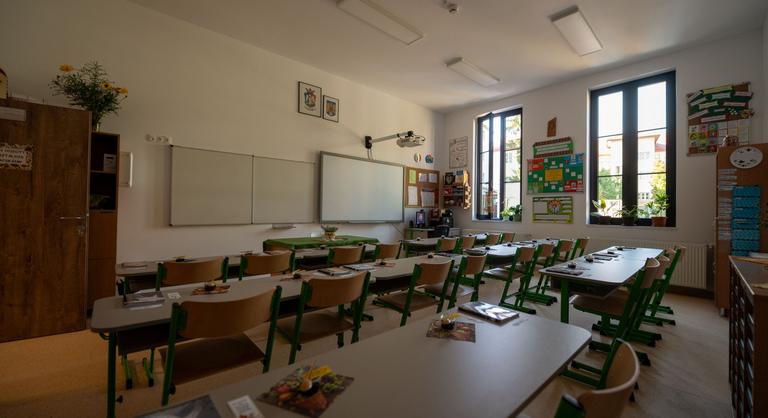 Rekordhosszúságú tavaszi szünet lesz az iskolákban