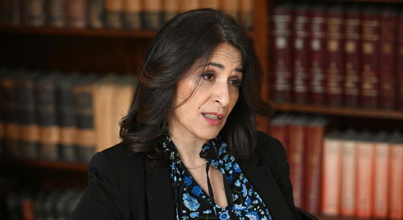 Orsós Zsuzsanna biológus: A diákok látják, hogy közülük való vagyok, és én elmondom nekik, hogy a kitartó munka meghozza a gyümölcsét