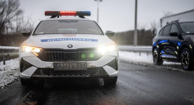 Egészen megdöbbentő felvételt osztott meg a rendőrség egy üldözésről