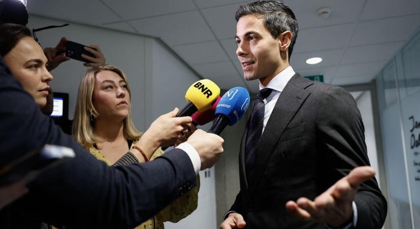 Beiktatták Hollandia eddigi legfiatalabb miniszterelnökét