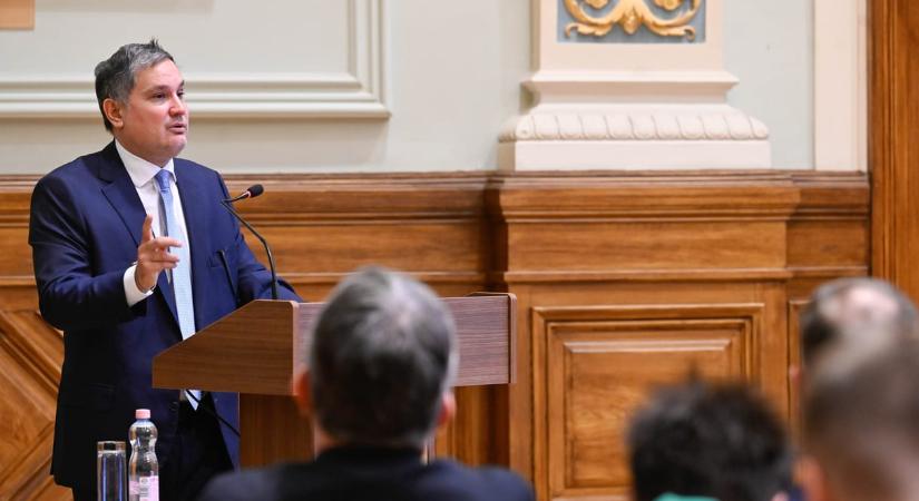 Megnevezett Nagy Márton négy bankot az ötből, aminek maradnia kellene