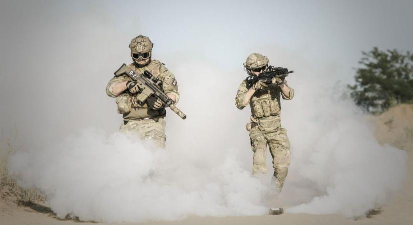 Elemzés bizonyítja, rossz hatással van a sorkatonaság a munkaerő-piaci folyamatokra