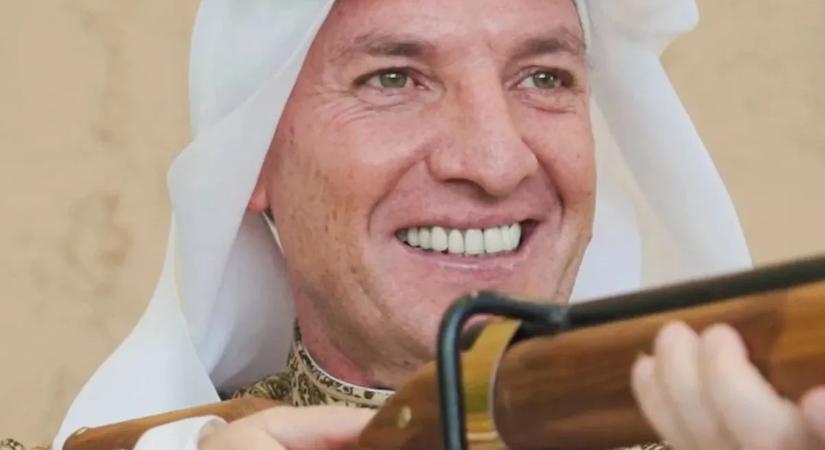 Vírusvideó tarolja le az internetet: fegyverrel pózolt a Liverpool korábbi edzője