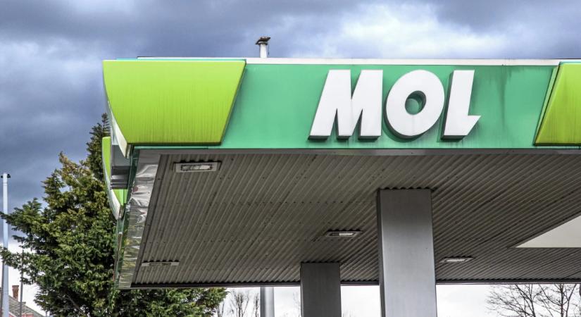 Bennfentes kereskedéssel gyanúsítanak Mol-vezetőket, a volt pénzügyminiszter is érintett a másfél milliárd forintos részvényeladásban