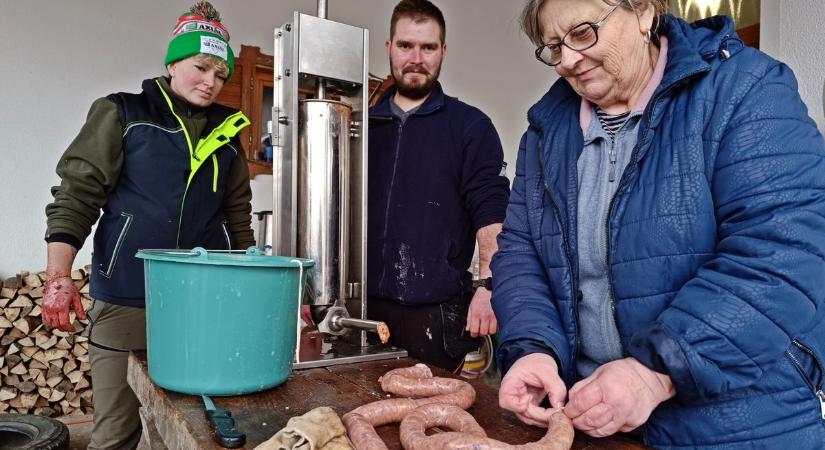 Kétszer lakott jól a zalai falu lakossága a 250 kilós állatból