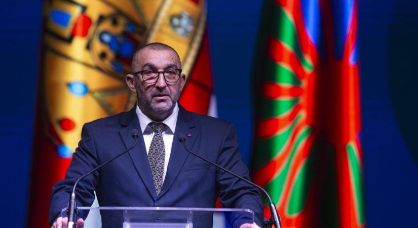 Fidesz-tag kerülhet a parlamentbe a roma listáról