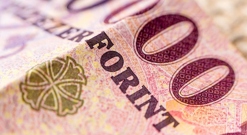 Kész a forint erre a napra is: mutatjuk az árfolyamokat, vajon gyengébb vagy erősebb?