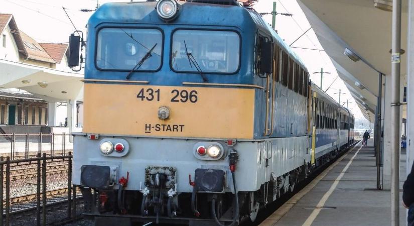 Baj történt a Nyugatinál, debreceni vonatot is érint az életbe lépett változtatás