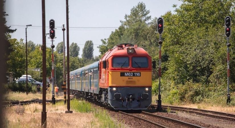 Ceglédi–Lajosmizse vonalon hosszabb menetidőre számíthattak az utasok kedd reggel