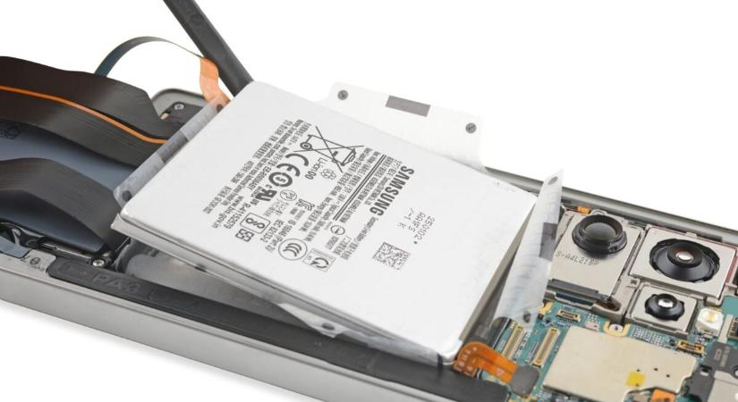 Az új EU-s címke buktatta le a Samsung még be sem mutatott csúcsmobiljait