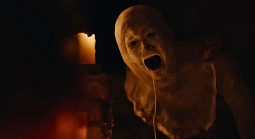 Már holnap otthonról nézheted: 2025 egyik legfélelmetesebb horrorja jön streamingre!