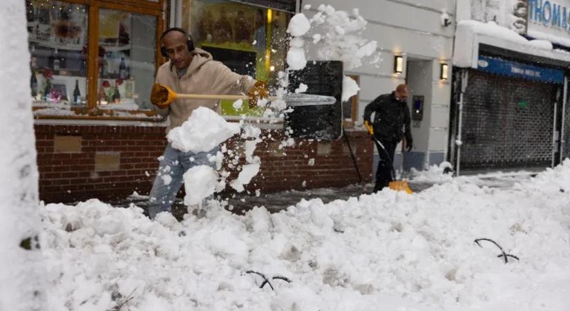 Akkora havazás volt az Egyesült Államokban, hogy valahol több mint 94 centi hó esett