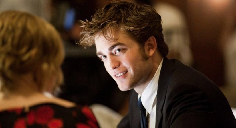 Mától a Netflixen: Robert Pattinson tragikus romantikus filmje felkerült a platform katalógusába