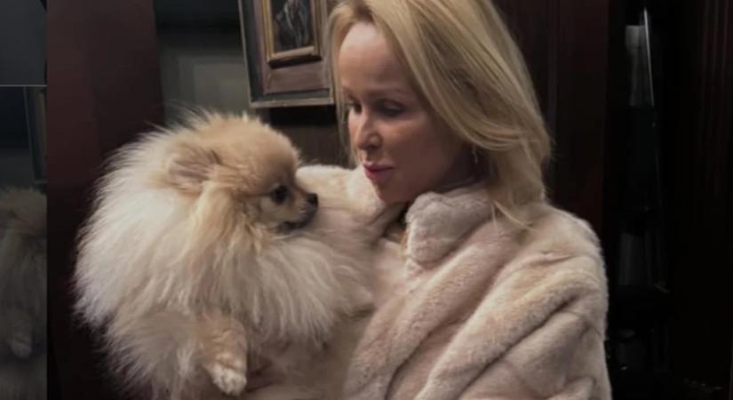 Cukiság faktor az egekben! Köllő Babett és kutyusa videójától garantáltan elolvad a szíved