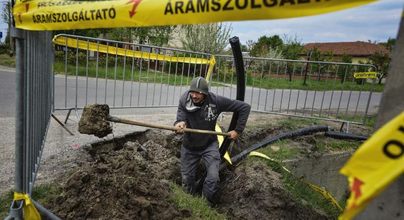 Szinte a fél városban nem lesz áram, készüljenek a hajdúságiak!