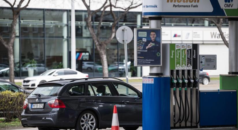 Drágább lesz a tankolás szerdától