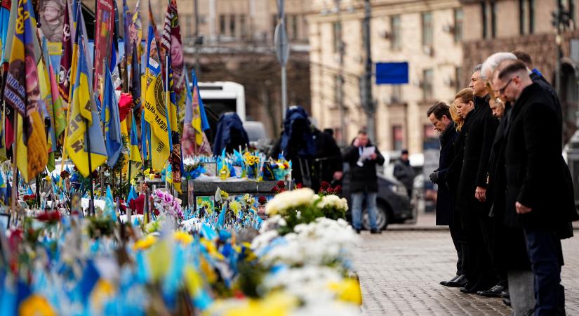 Ukrajnába hívta Trumpot évfordulós beszédében Zelenszkij, hogy megérthesse, miről szól valójában ez a háború